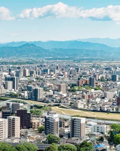 地域に精通した不動産会社に依頼する